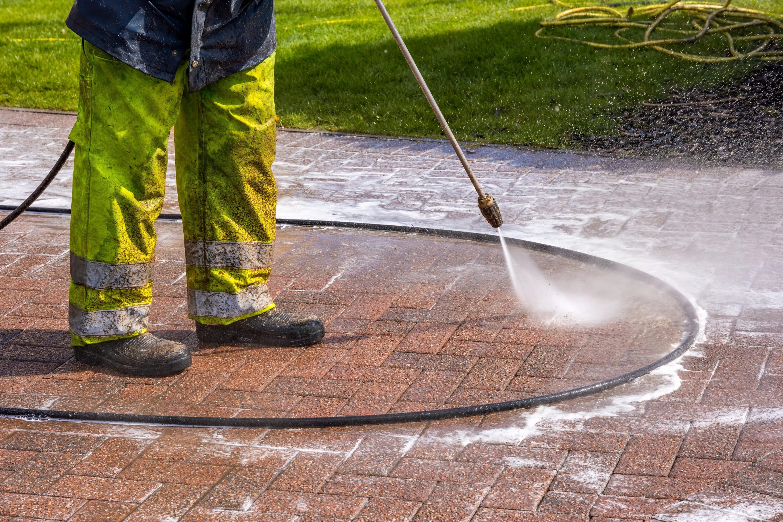 Trusted Professionals Providing Pressure Washing Service in Dublin