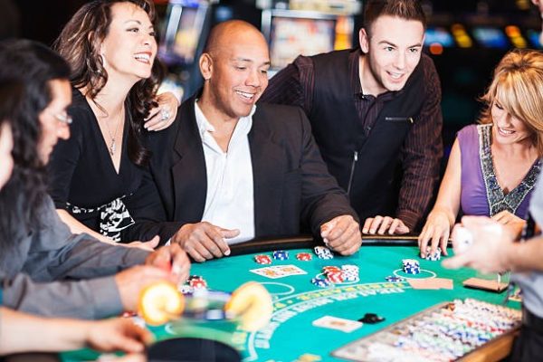 A Detailed Look at Entertainment Options on Singapore online casino